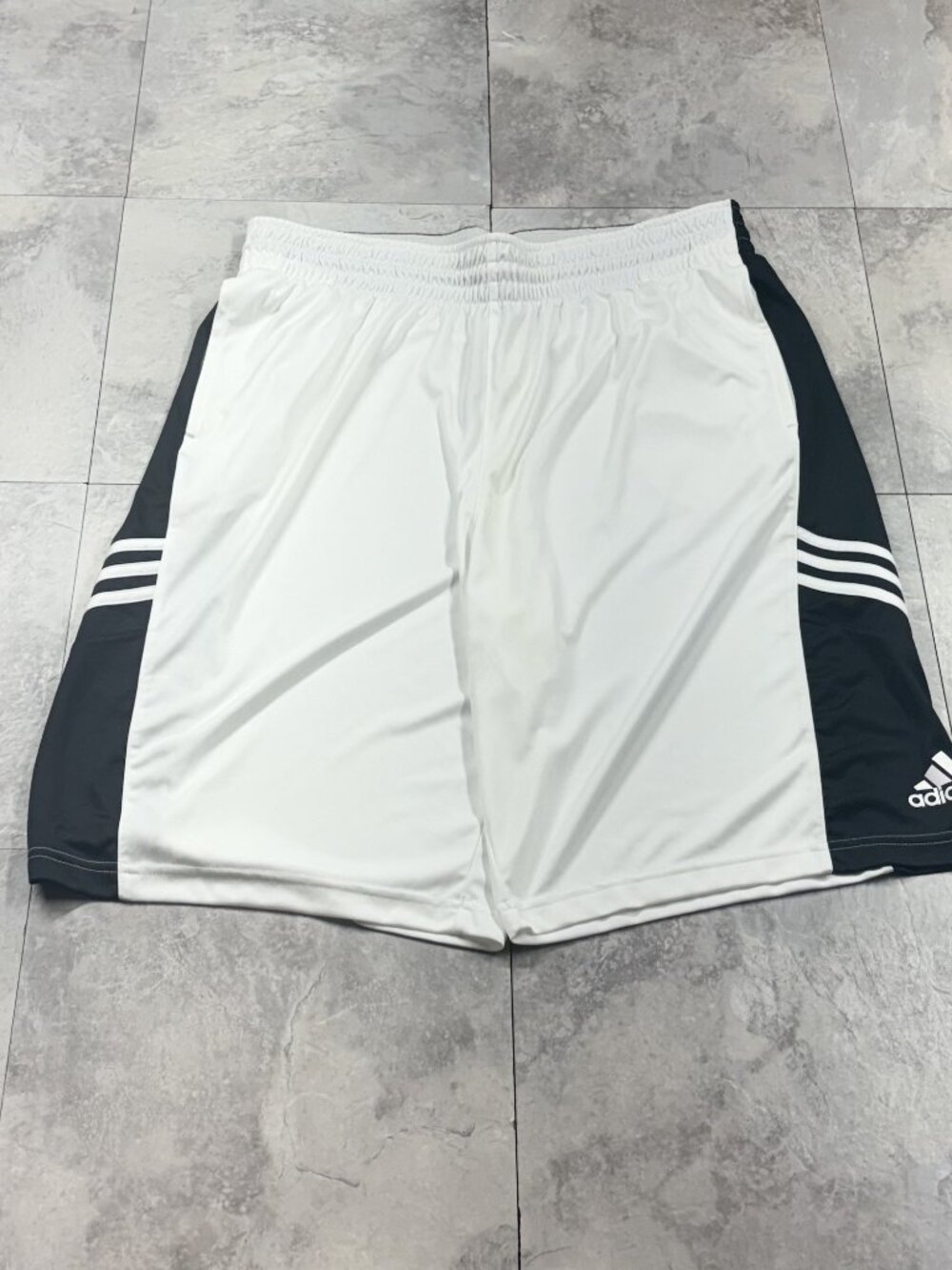adidas Basketball Shorts Men's XL White Black Colorblock 3 Stripe Y2K